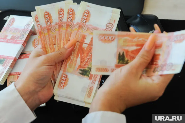 В 2027 году регионам со сложными бюджетами дополнительно выделят 100 млрд рублей