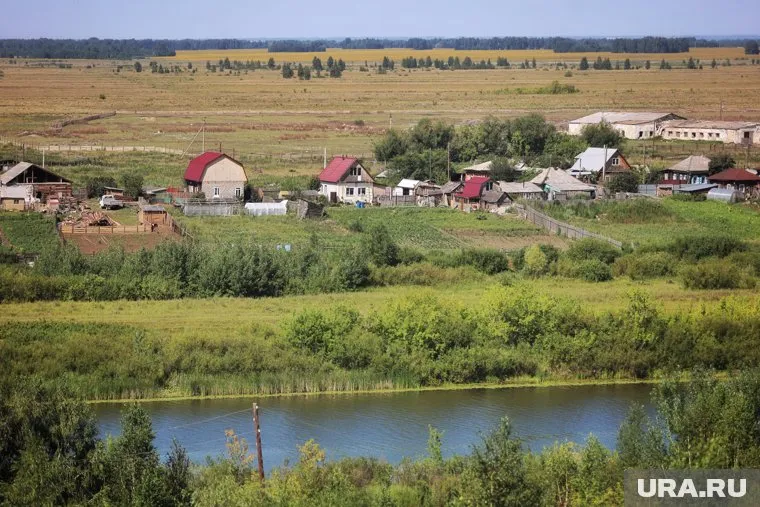 Цены на землю упали почти на 40%.