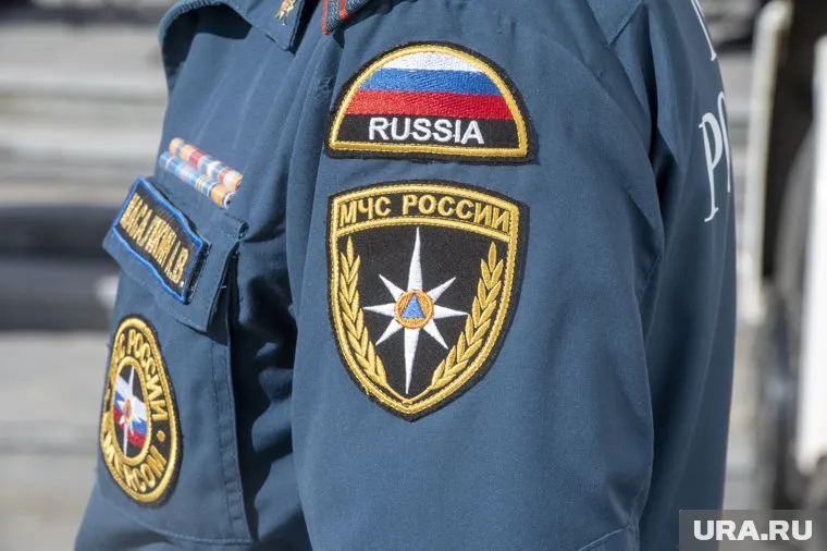 Спасатели из Пермского края помогают людям затопленного Орска