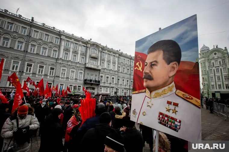 В подборке новый трек от Билли Айлиш, анонс нового сериала от Marvel и хоррор о детском лагере