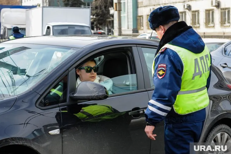 Теперь водители могут показывать сотрудникам ГАИ электронный вариант ОСАГО