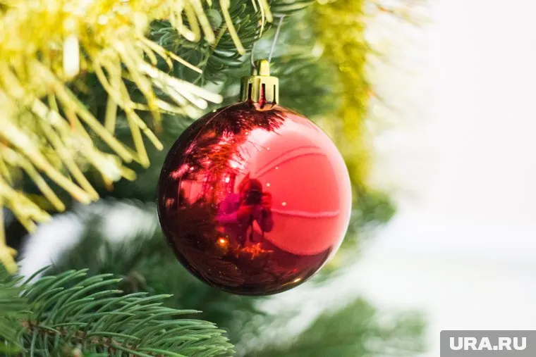 Коммунальщики Ямала поздравили ребят в рамках акции «Подарок детям»