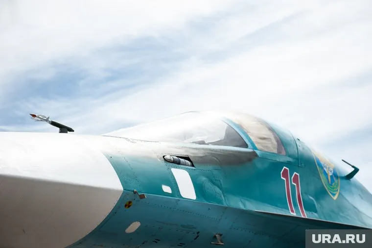 Истребитель Су-34, врезавшийся в дом в Ейске, не был сбит, заявил пилот самолета