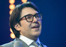 Малахов иронично отреагировал на пропажу из дела о теракте в «Крокусе»