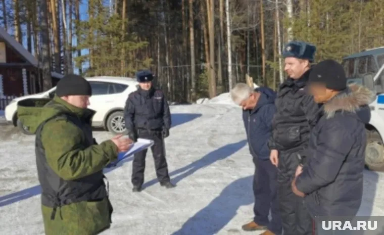 Мужчина после пропажи сына некоторое время помогал в розыске его тела