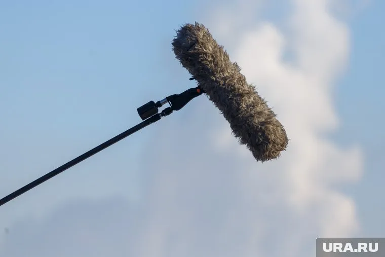 Инцидент произошел во время съемок фильма, передает портал TMZ