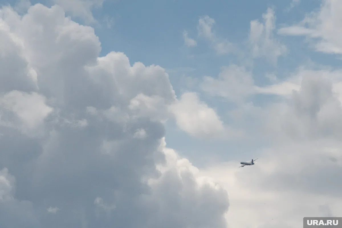 В аэропорту Уфы ранее были введены временные ограничения на прием и вылет самолетов