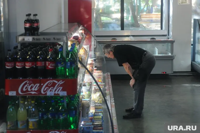 При покупке алкоголя Роспотребнадзор советует обращать внимание на упаковку спиртного