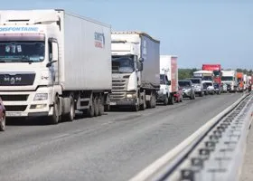 Куйвашев — Путину: трассу до Екатеринбурга построят раньше срока