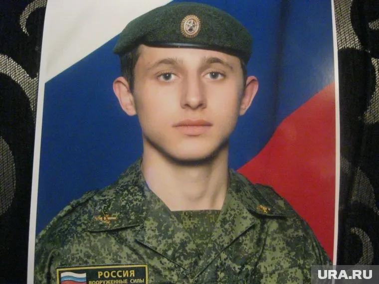 Отчим проклинает себя, что упросил военкома призвать Диму в армию