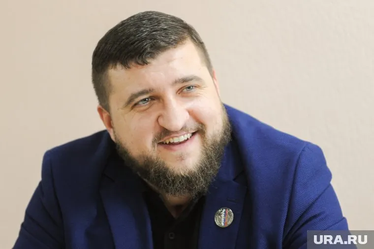 Владимир Забегаев помогает бойцам не только юридически, но и морально