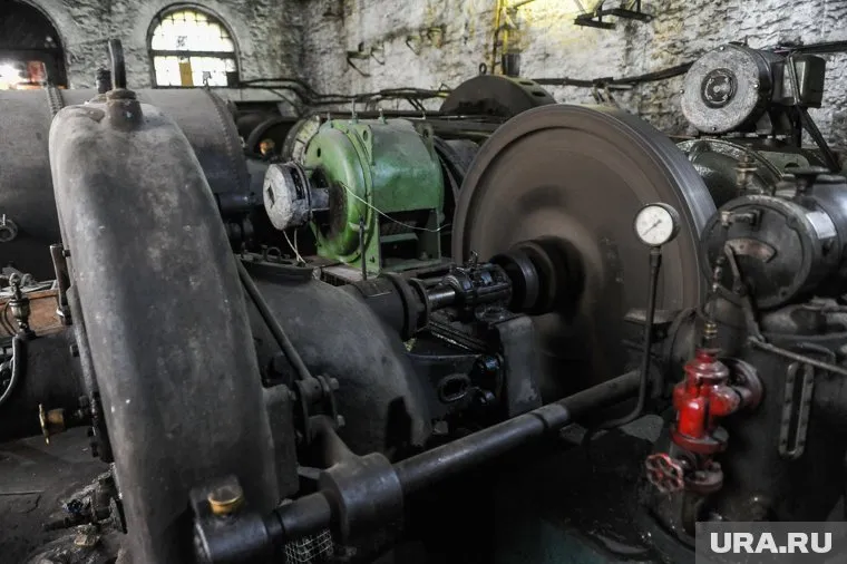 Плотина Каховской ГЭС разрушилась