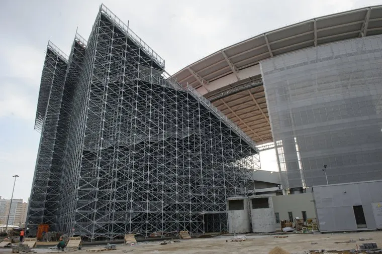 Строительство Екатеринбург-Арены, временная трибуна. Екатеринбург, трибуна болельщиков, центральный стадион, екатеринбург арена, временные трибуны, дополнительные трибуны