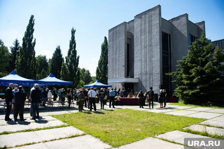 Прощание в крематории Екатеринбурга в 2020 году стало проблемой