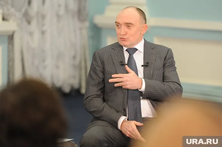 Мошенники утверждают, что за пять тысяч рублей можно постоять рядом с губернатором