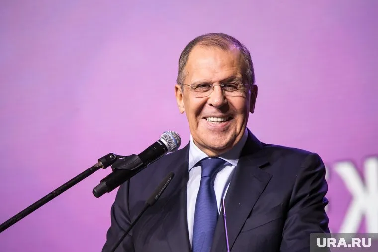 Россия привыкла к угрозам американцам, заявил Сергей Лавров