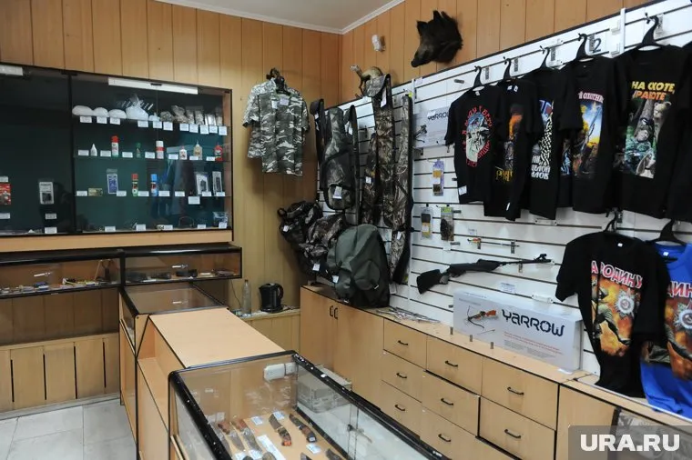 Жители Тюмени стали чаще покупать в оружейных магазинах газовые баллончики для самообороны