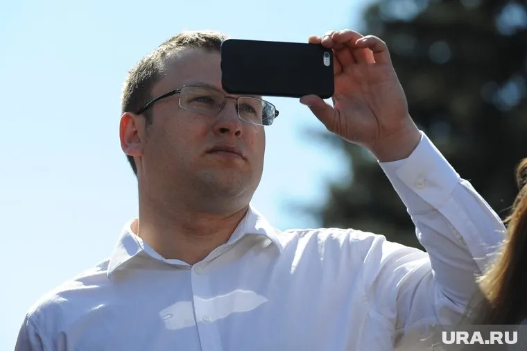 Александр Лебедев вновь покинет облизбирком