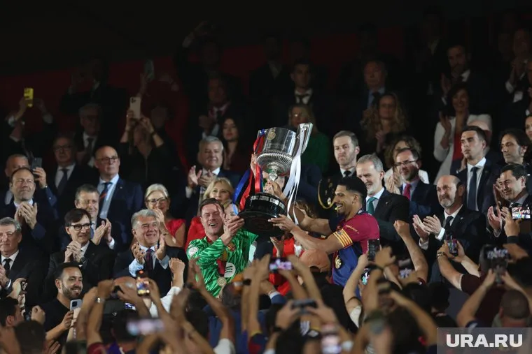 Многие спортивные эксперты прогнозируют победу "Барселоны" в Лине чемпионов 2024/2025