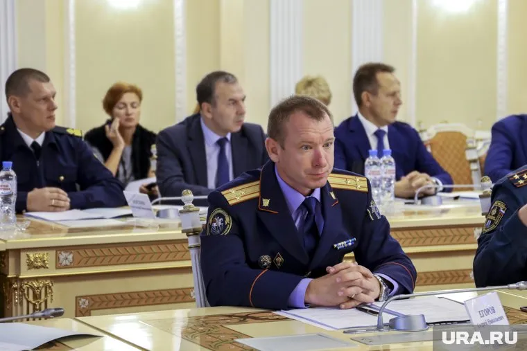 Жители Ноябрьска пожаловались Андрею Егорову на бездействие управляющих компаний