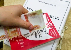 В ХМАО мигрант пытался дать взятку полицейскому после задержания