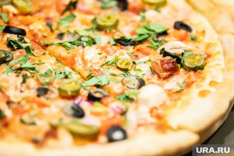 О тонкостях приготовления пиццы челябинец рассказал блогера