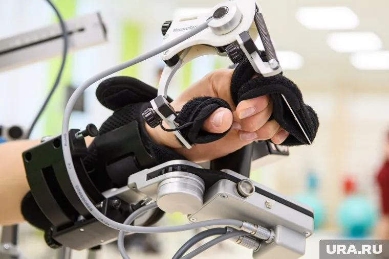 Школьник переживает, что не может полноценно общаться с матерью-инвалидом