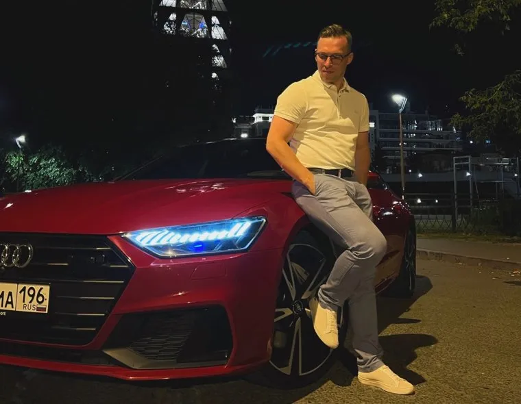 Сейчас Виталий Тихонов руководит четырьмя языковыми центрами и двумя центрами по робототехнике