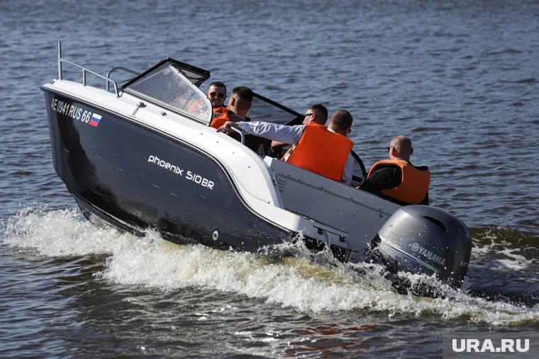 Гендиректор «СпецТрансСервиса» привлечен к ответственности за перевозку пассажиров на судне без лицензии