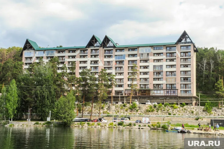 "Двушку" у санатория "Увильды" можно снять за 6 500 рублей в сутки 