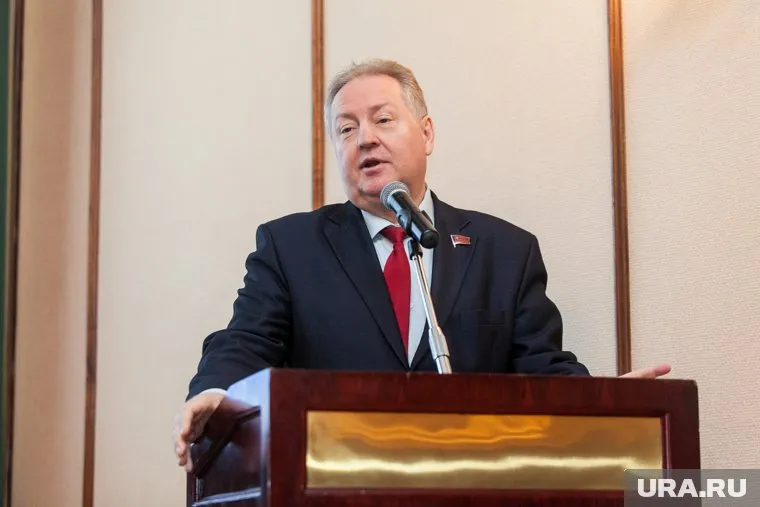 Сергей Обухов считает, что при присоединении Новороссии к России решится проблема присоединения Крыма