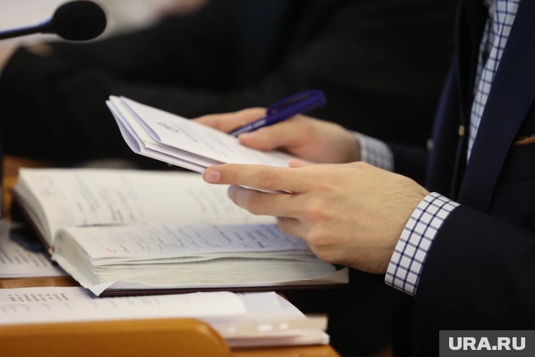 Госдума защитит кресты на гербе России