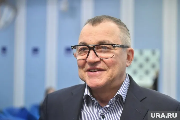 Пока Дибров разводится с женой, его дети отдыхают у бабушки в Ростове