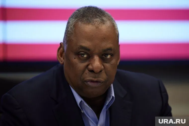 Ллойда Остина положили в больницу 1 января