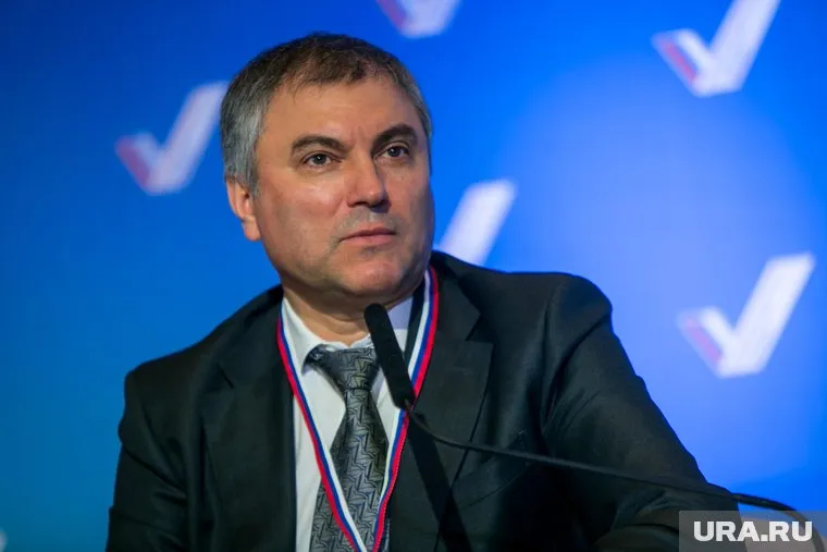 По словам Володина, его мать купила квартиру десять лет назад