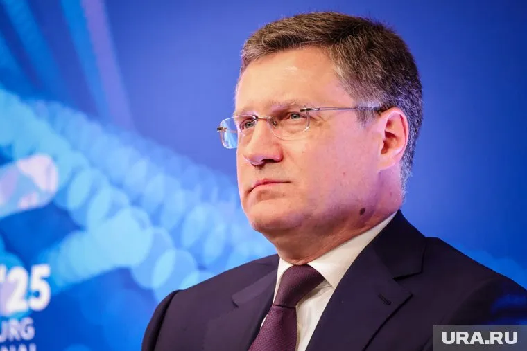 Новак поддержал предложение о продлении на сентябрь запрета на экспорт бензина