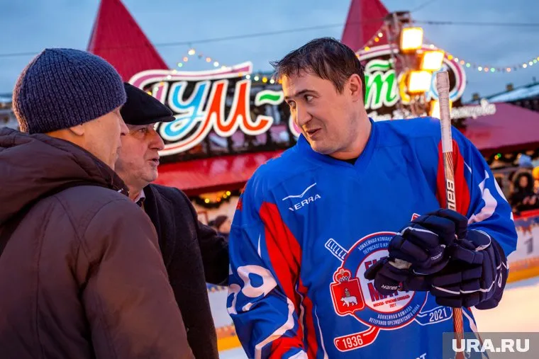 Команде губернатора помогут именитые хоккеисты