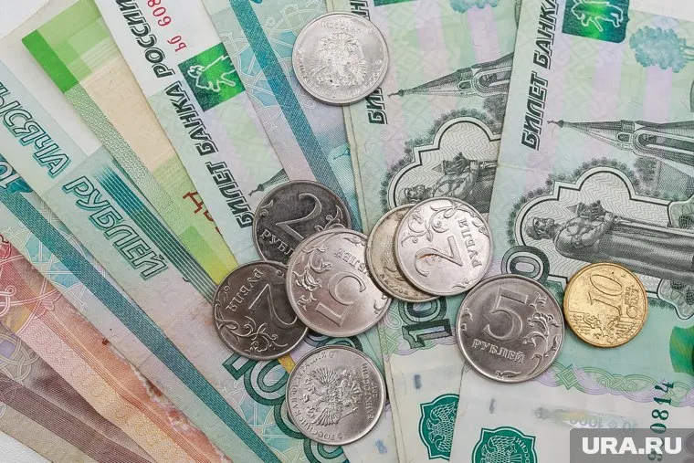 Для россиян из-за майских праздников изменится график выплаты пенсий