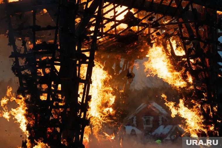 Пожар в Аксарке, видео