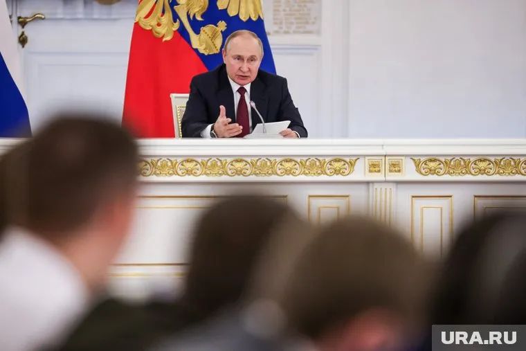 Владимир Путин подписал закон об ответственности для добровольцев и мобилизованных