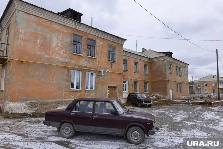 Жителей признанных к 2017 году аварийными домов расселят досрочно
