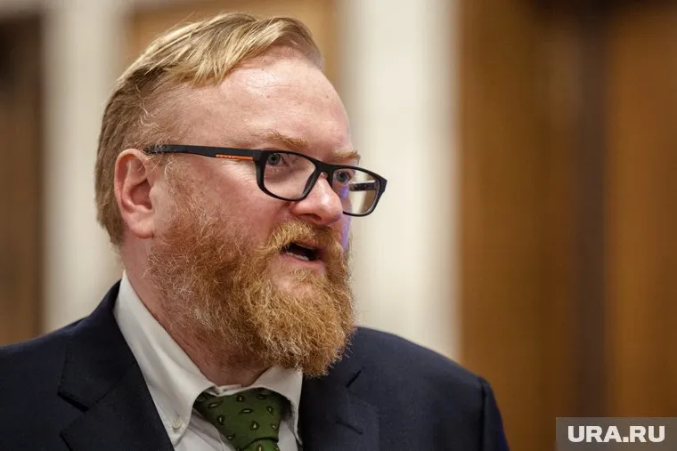 Виталий Милонов считает, что за Собчак должен следить супруг