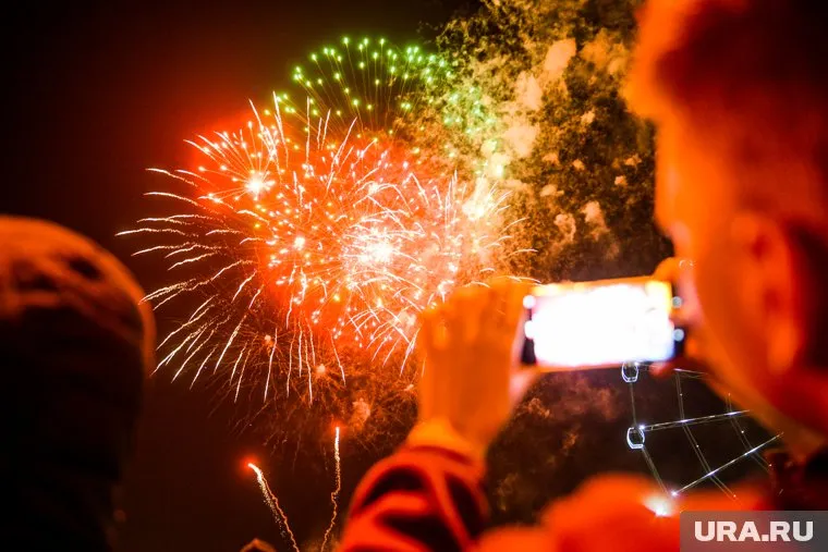 Запуск пиротехники в Новый год тревожит челябинцев