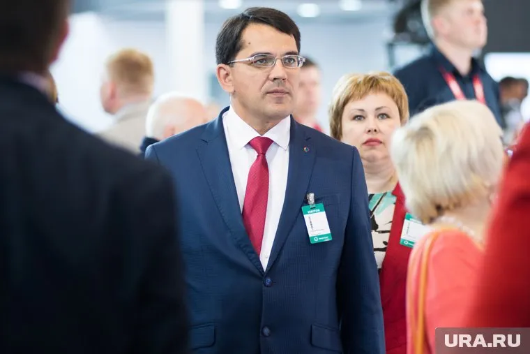 От Александра Устинова ждут отчет по итогам общения с пенсионеркой, которая пожаловалась президенту