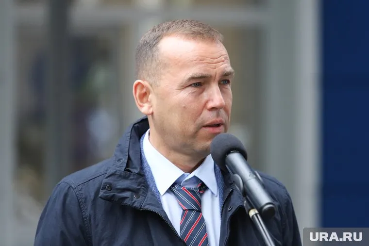 Рабочих, по словам губернатора Вадим Шумкова, не могут найти на завод, находящийся в Варгашинском районе