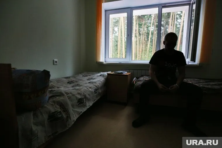 Подросток потребовал вернуть его к родной матери