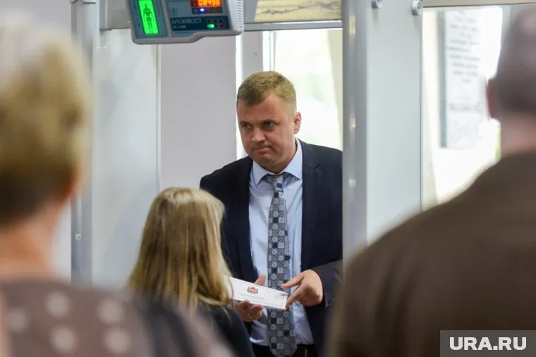 Александр Виноградов продолжит управлять Троицком, несмотря на недовольство прокуратуры