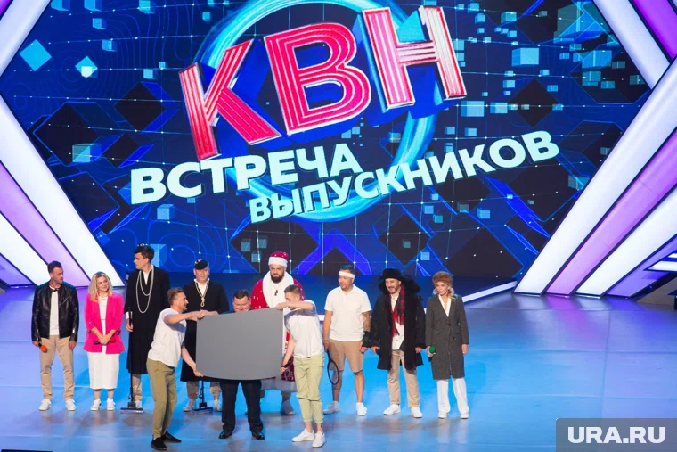 Клубу Веселых и Находчивых исполняется 64 года 8 ноября