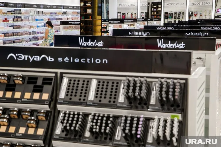 Но на прилавках такие товары не стоят