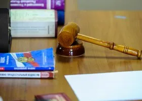 В Екатеринбурге сняли арест с поставщика питания после отравления школьников